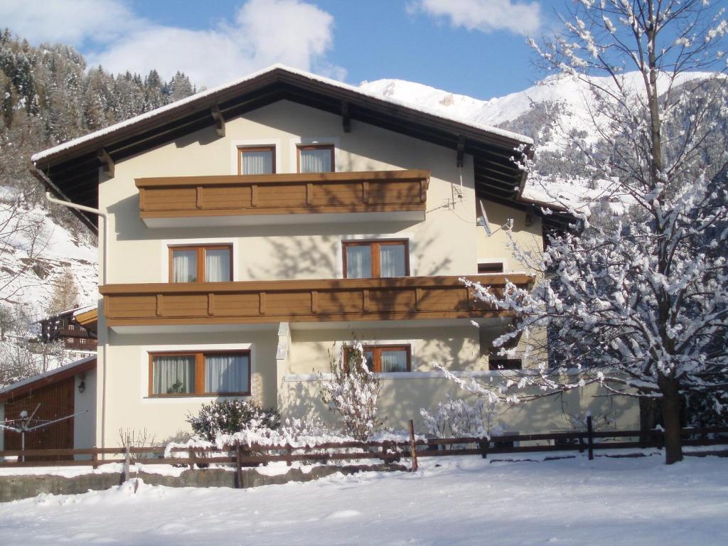 Appartement Sylvester Matrei in Osttirol Rum bild